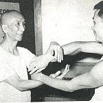 Ip man and bruce lee do chi sau.jpg