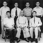 old photo of ip man with students.jpg