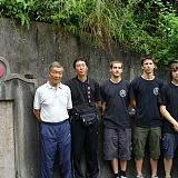 ip ching sam kwok and students at ip man tomb